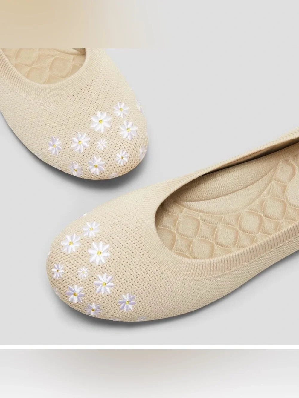 Vivaia Claire Daisy Round Flexible Comfort Old Money Knit Breathable Flats Sz 8